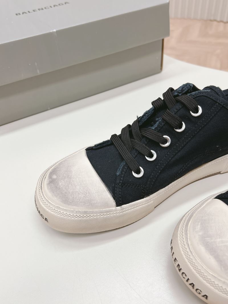 Balenciaga Low Shoes